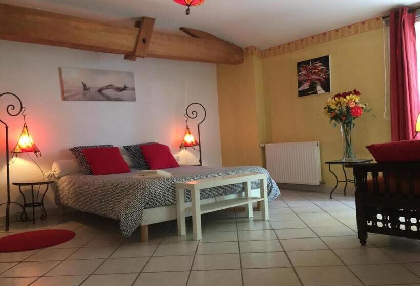 ベッドアンドブレックファースト La Closerie Du Chêne Bleu