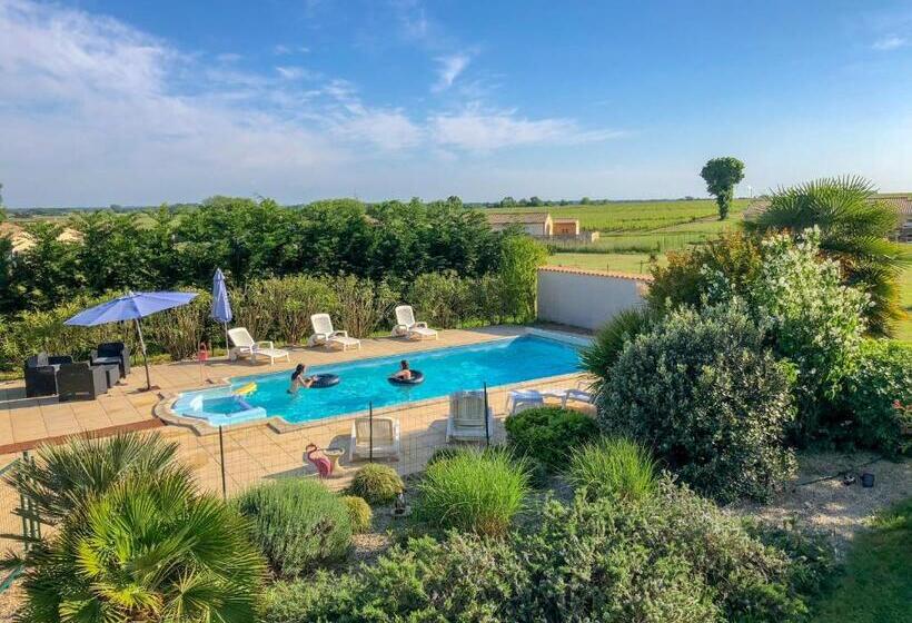 ベッドアンドブレックファースト La Closerie Du Chêne Bleu