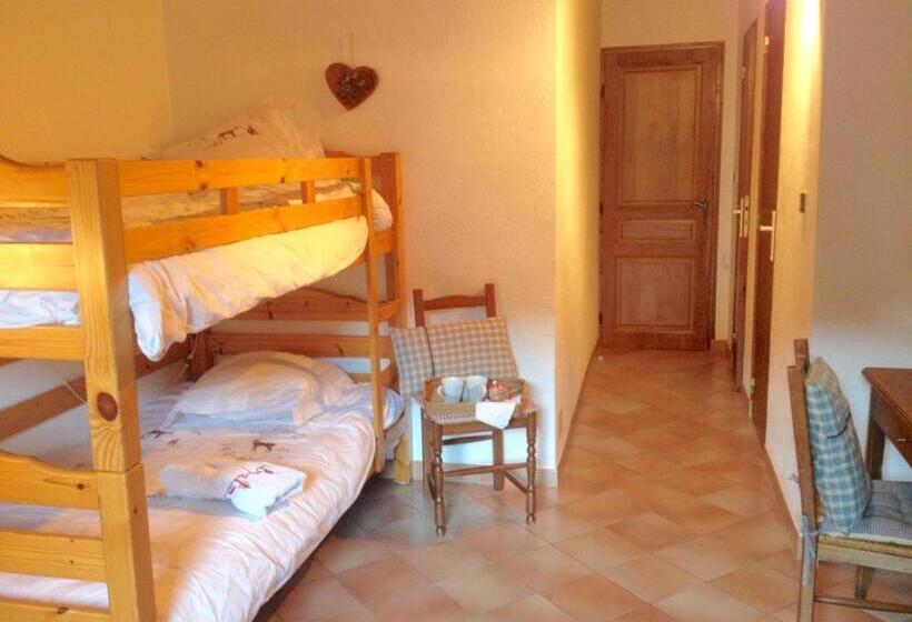 住宿加早餐  La Tourtette