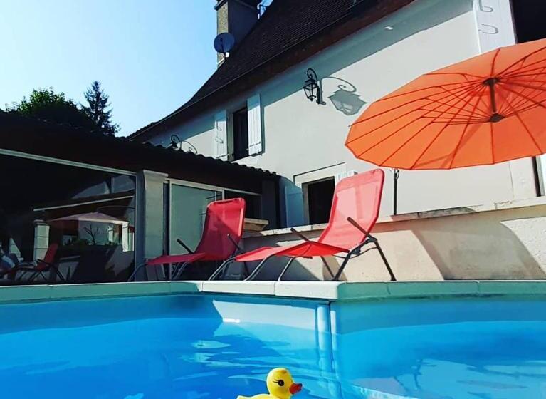 ベッドアンドブレックファースト Le Chaubier