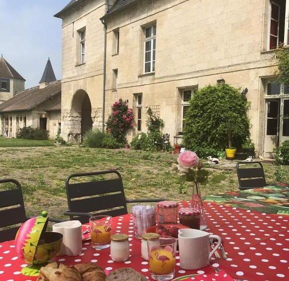 مبيت وإفطار Le Château De Coyolles