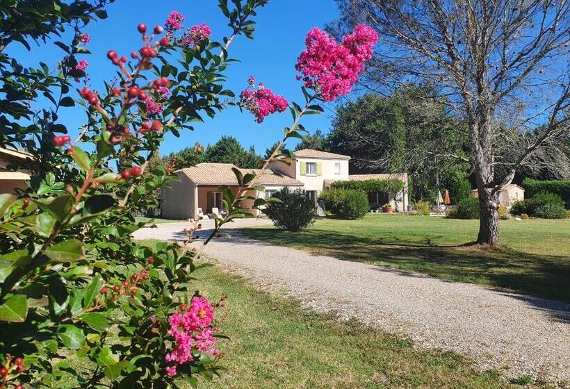 Bed and Breakfast Suite Climatisée Avec Entrée Privative Les Deux Glycines