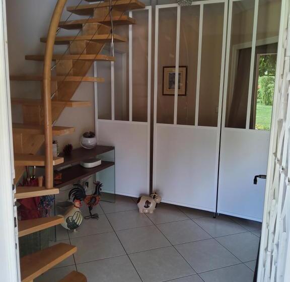 Bed and Breakfast Suite Climatisée Avec Entrée Privative Les Deux Glycines