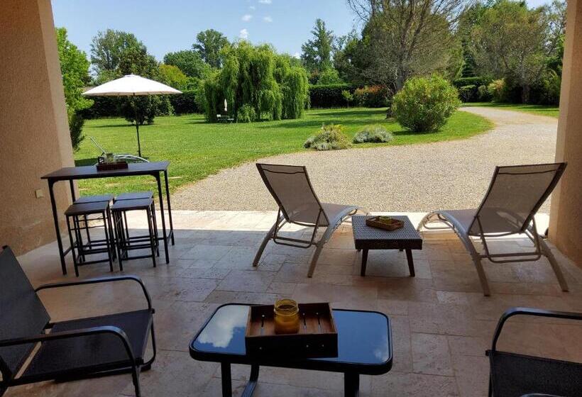 Bed and Breakfast Suite Climatisée Avec Entrée Privative Les Deux Glycines