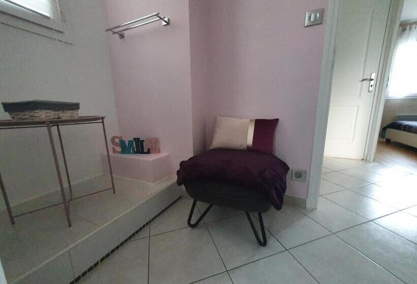 Bed and Breakfast Suite Climatisée Avec Entrée Privative Les Deux Glycines