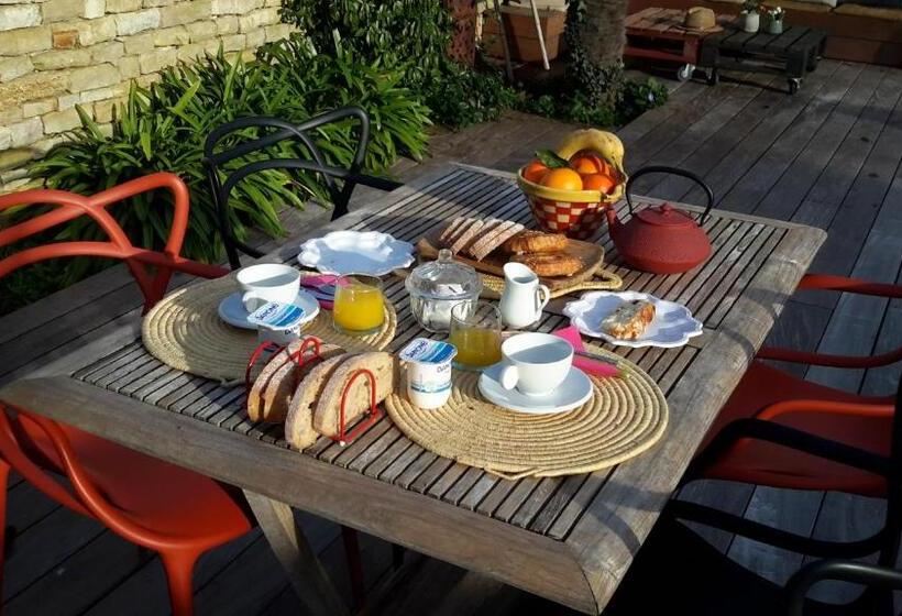 Bed and Breakfast Les Jardins De Clerjotte