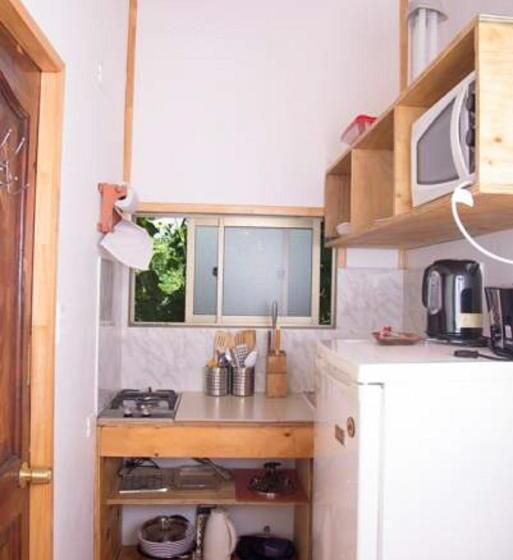 ベッドアンドブレックファースト Ngahu Bungalows Alojamiento Frente Al Mar En El Centro De Rapa Nui