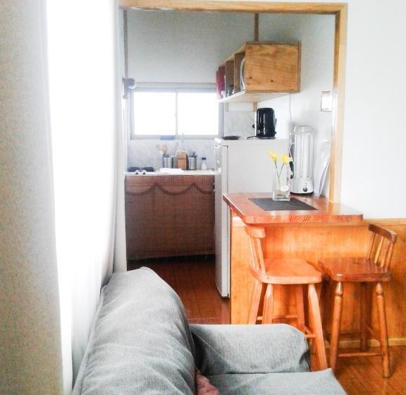 ベッドアンドブレックファースト Ngahu Bungalows Alojamiento Frente Al Mar En El Centro De Rapa Nui