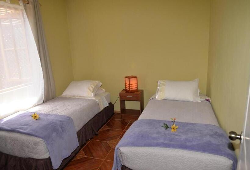 ベッドアンドブレックファースト Ngahu Bungalows Alojamiento Frente Al Mar En El Centro De Rapa Nui