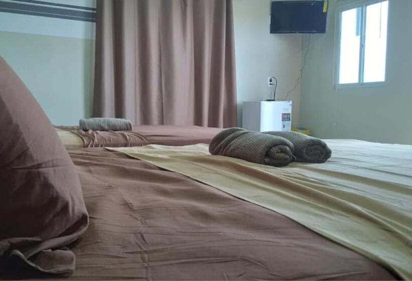 مبيت وإفطار Rumanija S Airport Rooms