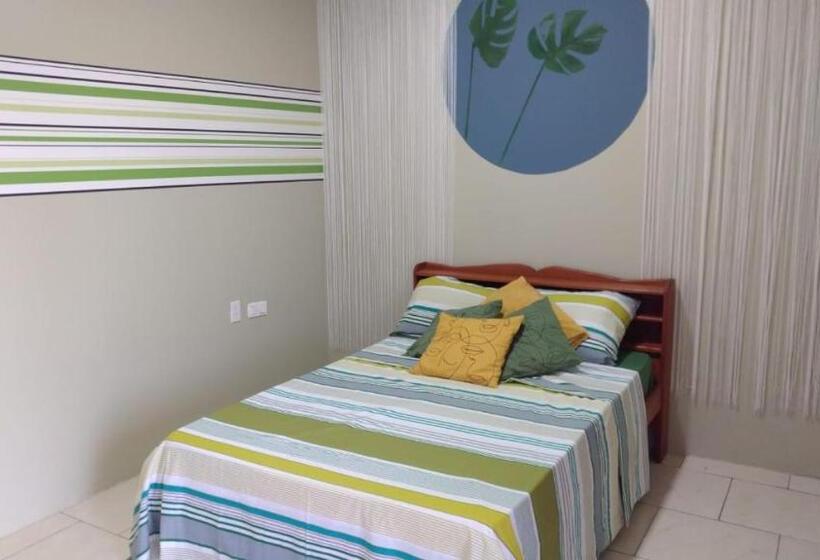 مبيت وإفطار Rumanija S Airport Rooms