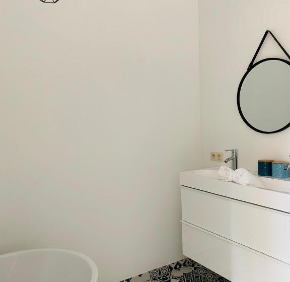 住宿加早餐  Zitoun