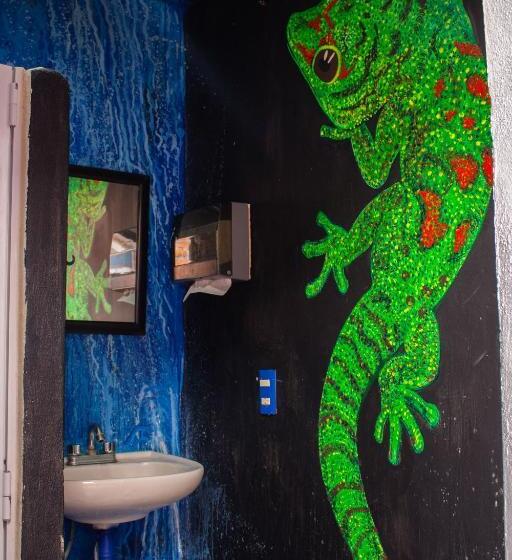 Chanclas Hostel Vallarta