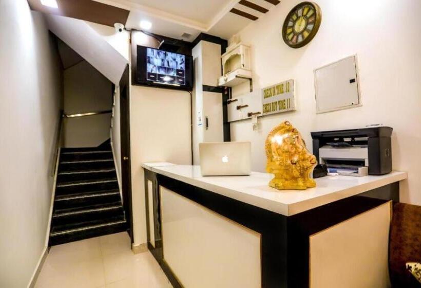 Collection O Hotel Kp