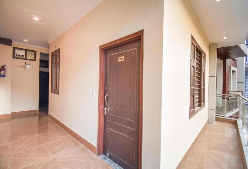 Collection O Hotel Sushila Residency