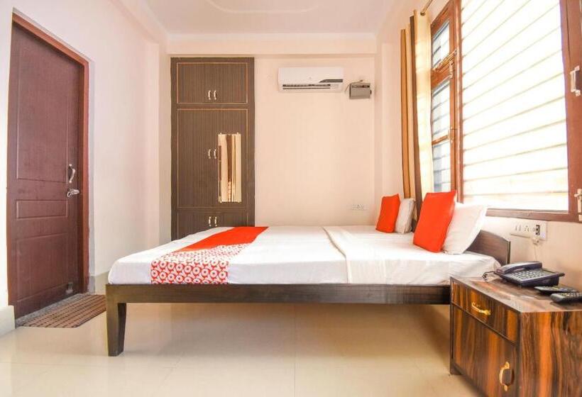 Collection O Hotel Sushila Residency