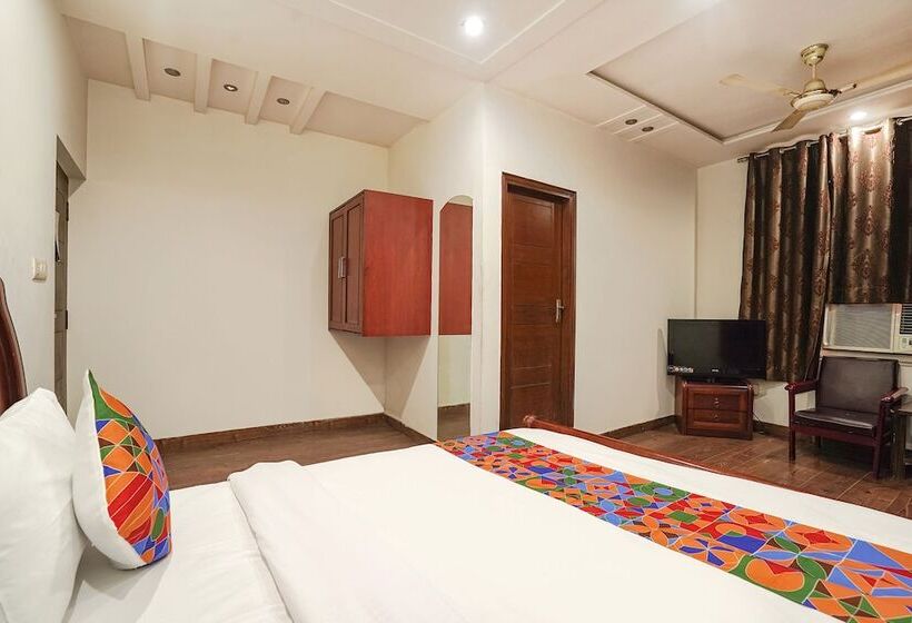 Fabhotel Sai Residency