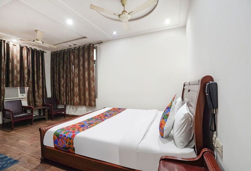 Fabhotel Sai Residency