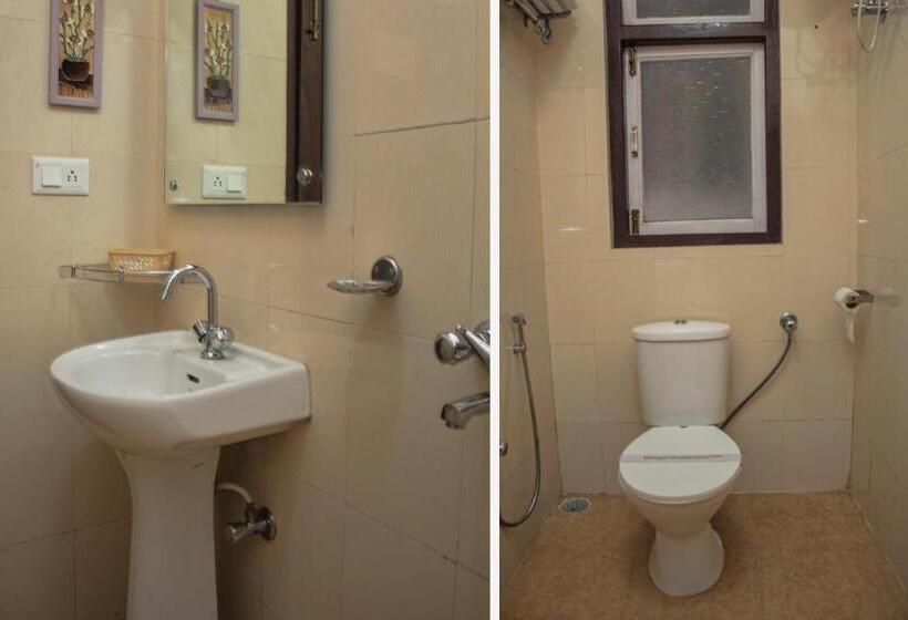 Flagship Hotel White Lion