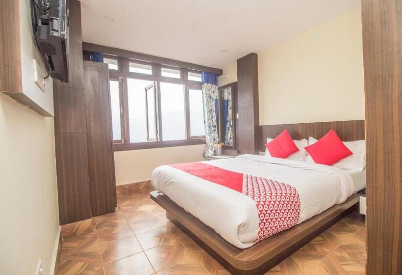 Flagship Hotel White Lion