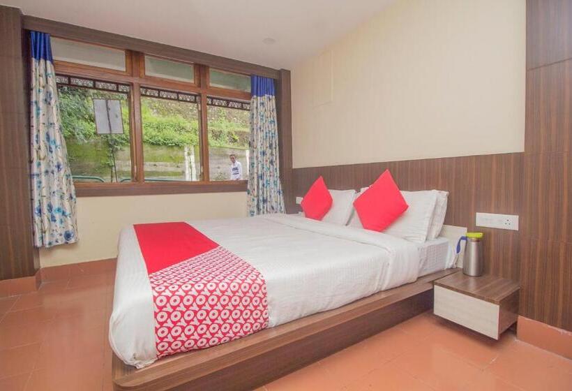 Flagship Hotel White Lion