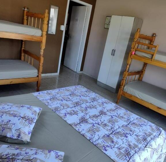 Hostel Da Ilha De Sao Francisco Do Sul