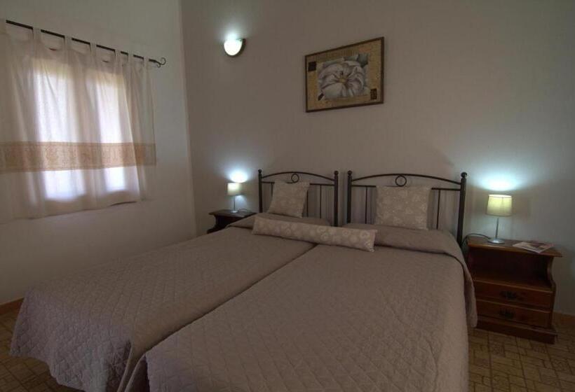 בית מלון כפרי Agriturismo Marongiu