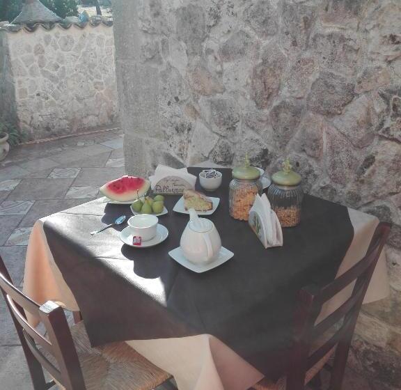 בית מלון כפרי Agriturismo Masseria Pallanzano