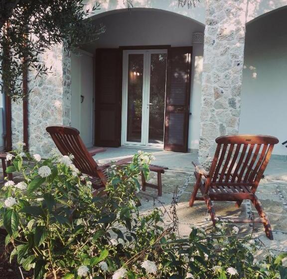 בית מלון כפרי Agriturismo Masseria Pallanzano