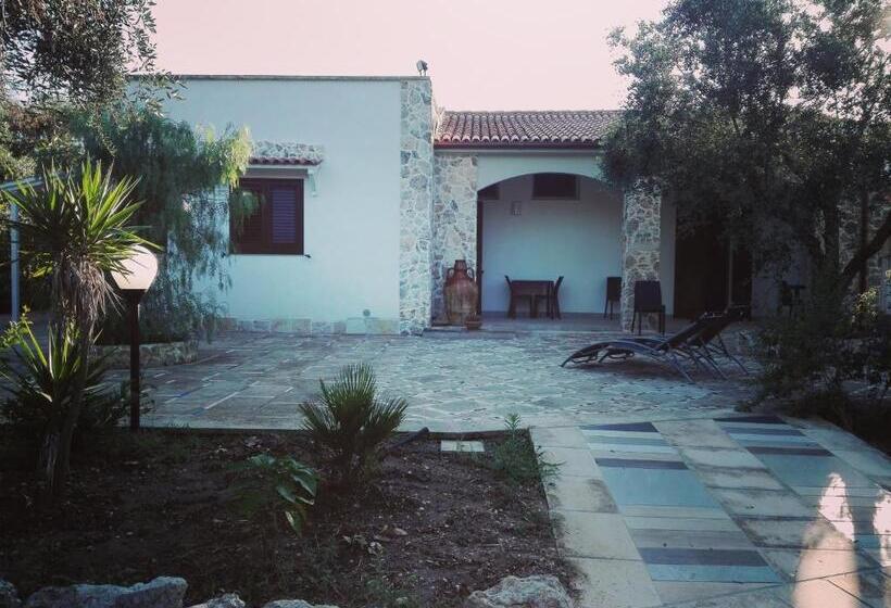 בית מלון כפרי Agriturismo Masseria Pallanzano