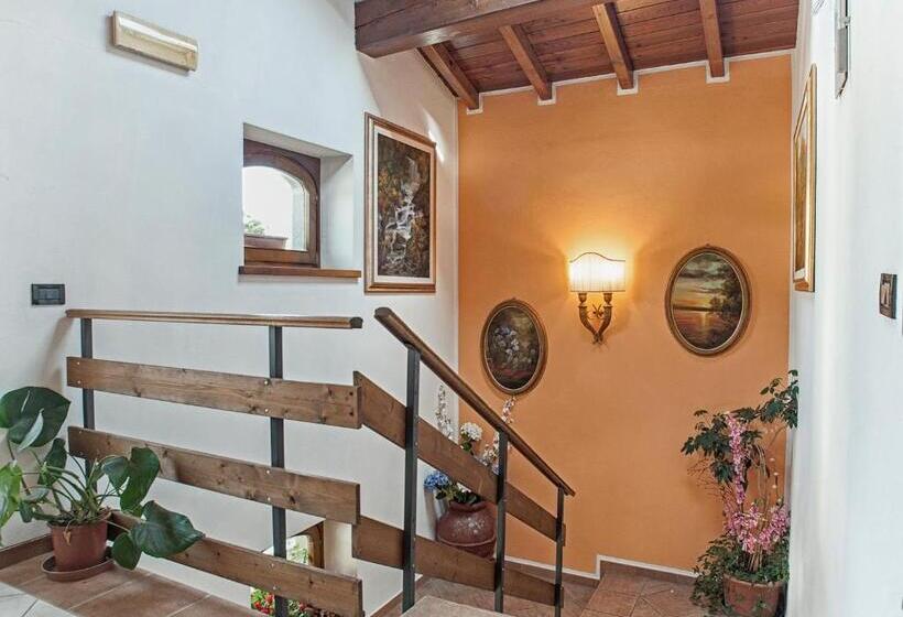 Отель Albergo Ristorante Guerri