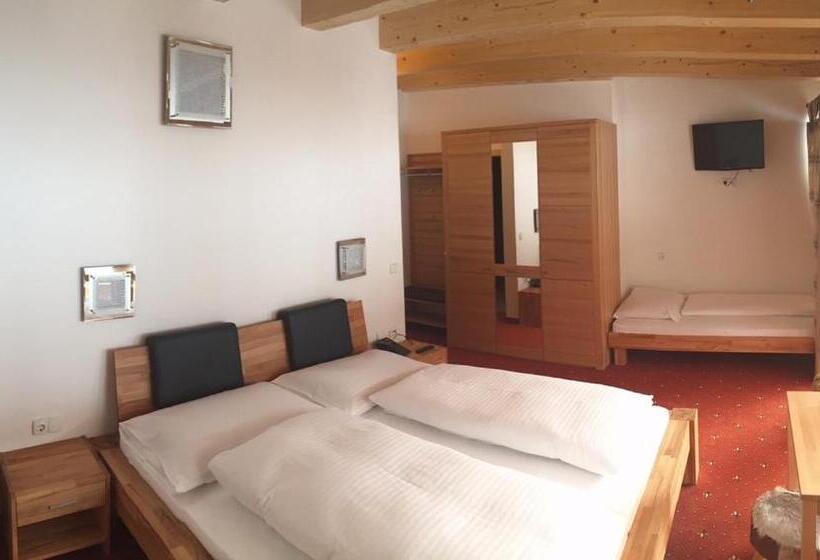 בית מלון כפרי Alpenland