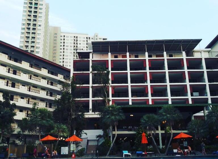Отель Apartments Sea View Wongamat Privacy Condo