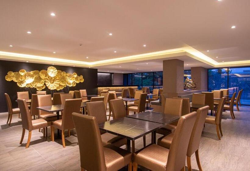 هتل Atrium Suvarnabhumi