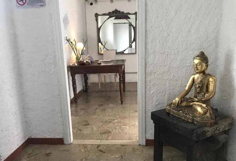 בית מלון כפרי Cambogia