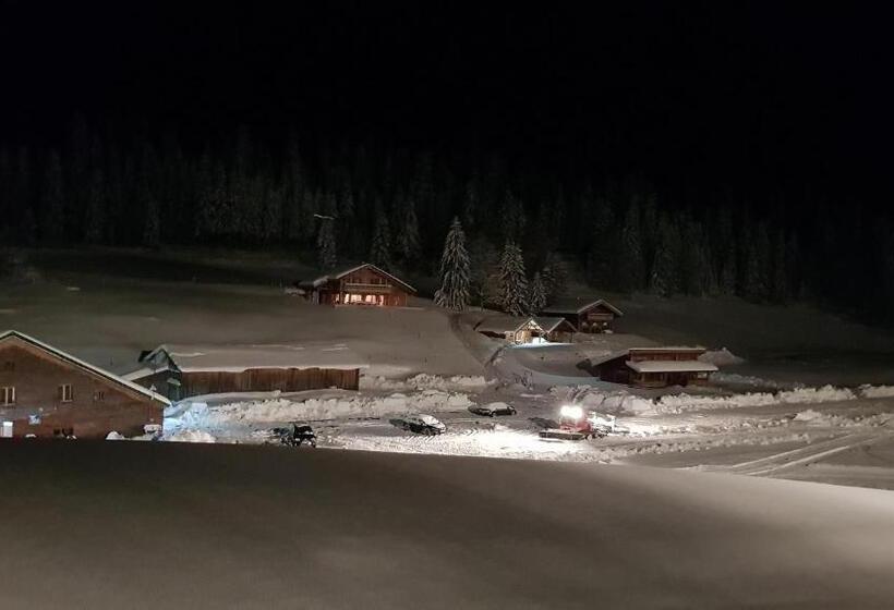 Отель Chez Liadet