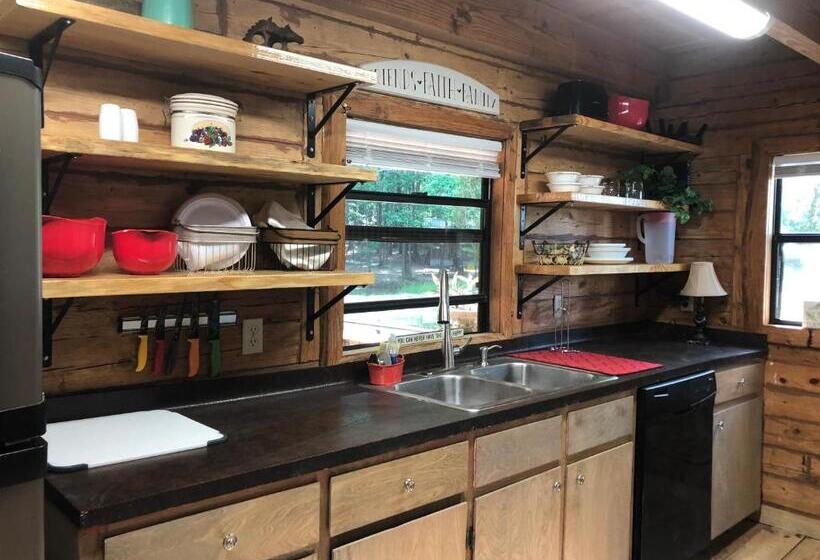 호텔 Cora S Main Log Cabin