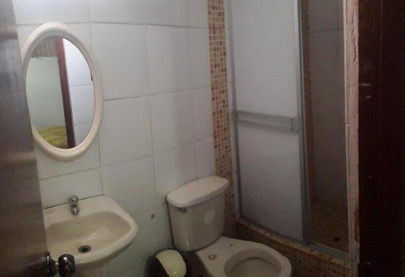 בית מלון כפרי Es Baños Sauna Gianmar I