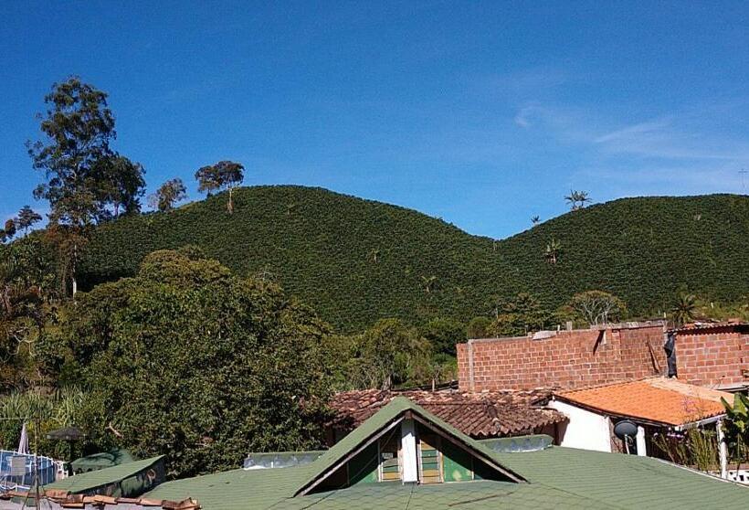 ホテル Hosteria Los Alpes De San Roque
