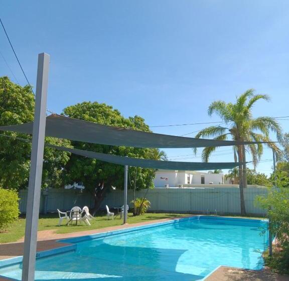 هتل Mt Isa Caravan Park