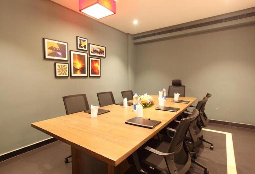 호텔 National Park Residency