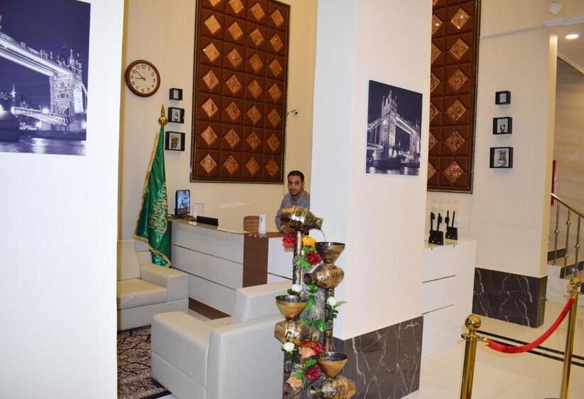 فندق Opera Suites