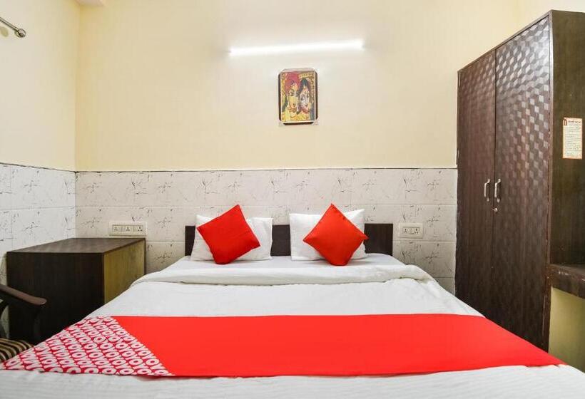 فندق Oyo Anjani Mahal Guest House