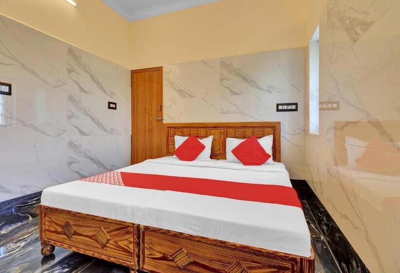 Отель Oyo Flagship Green Park Residency