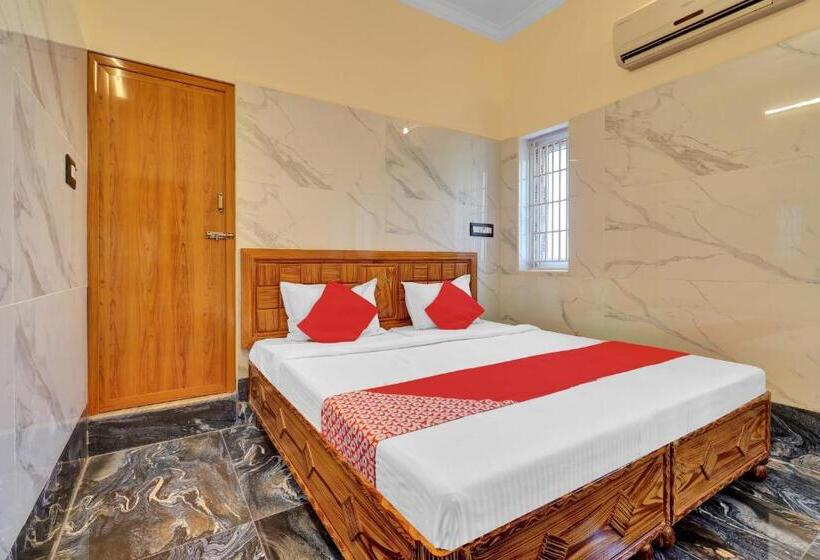 Отель Oyo Flagship Green Park Residency