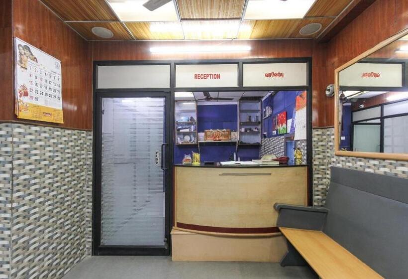 ホテル Oyo Flagship M. P Residency