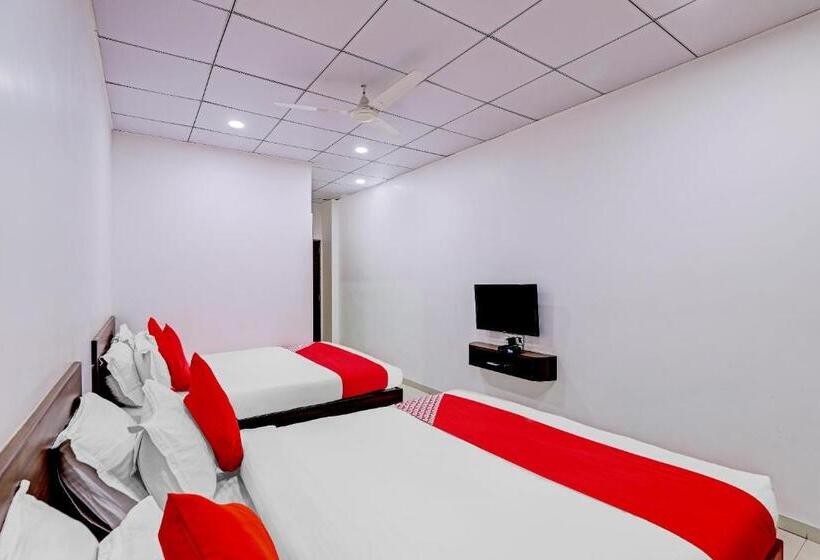 Отель Oyo Rishta And Jahan Banquet And Rooms