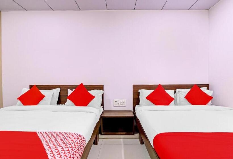 Отель Oyo Rishta And Jahan Banquet And Rooms