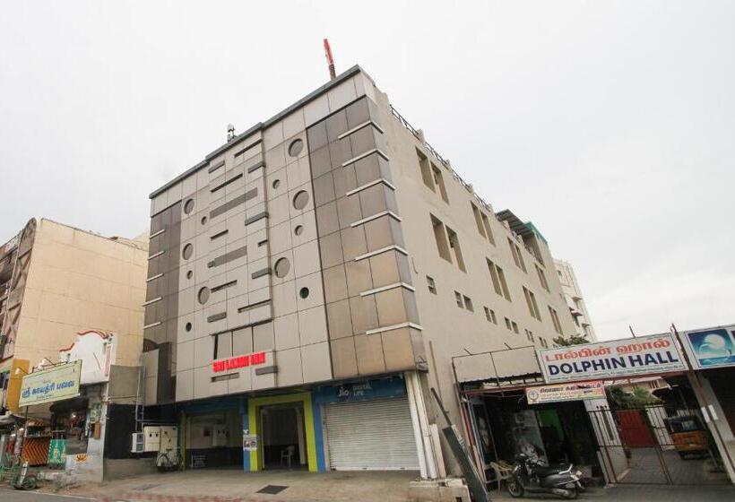 호텔 Oyo Sree Laxmi In