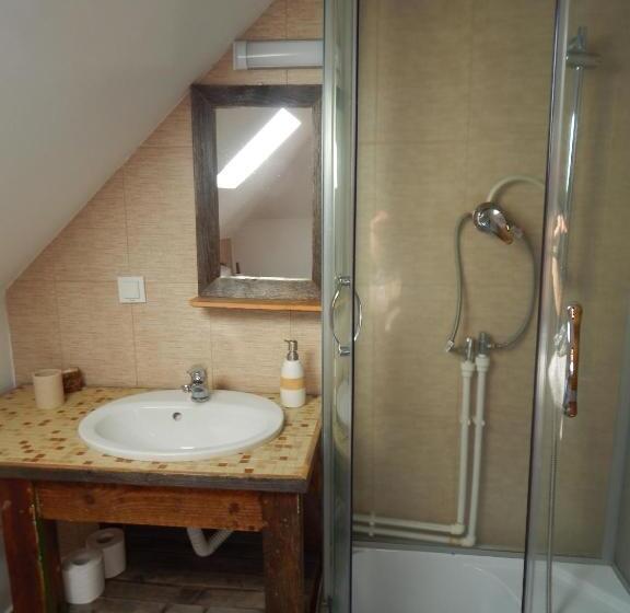 فندق Pensiunea Lucia